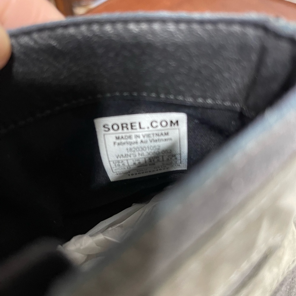 Sorel Lolla waterproof Bootie ankle boots - Picture 8 of 11